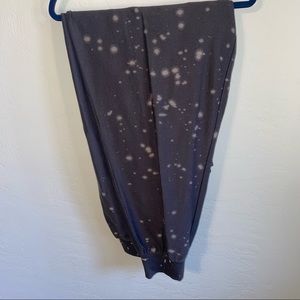 BELK. studio grey pants with bleach design splattered.